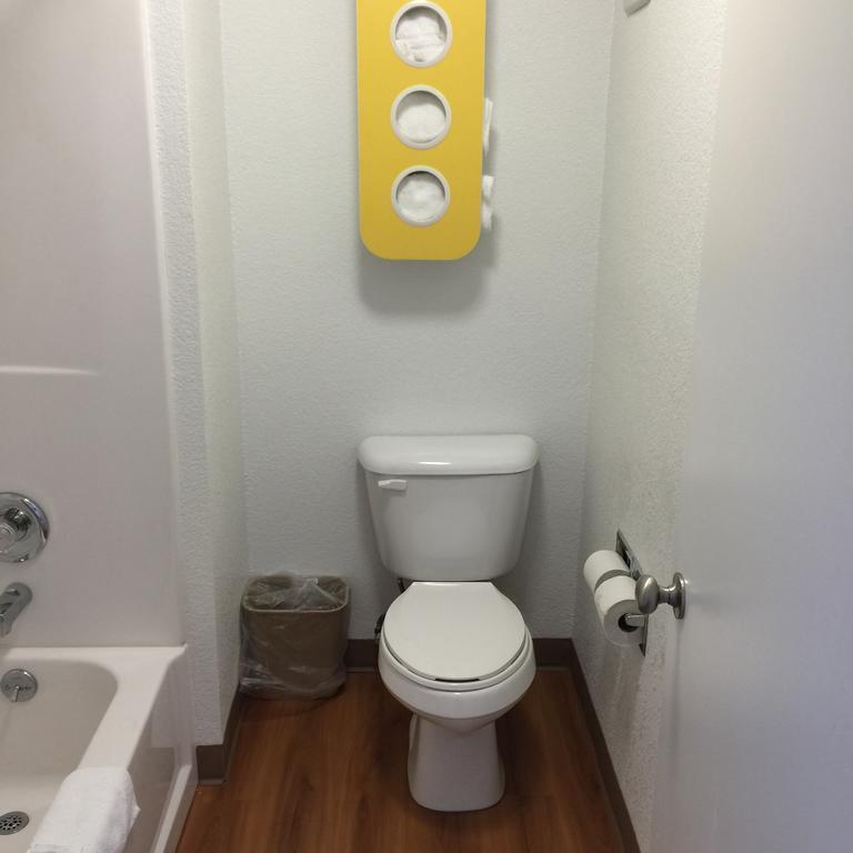 Motel 6 Бейкерсфилд Номер фото
